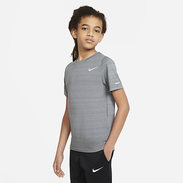 Nike grey running top hotsell